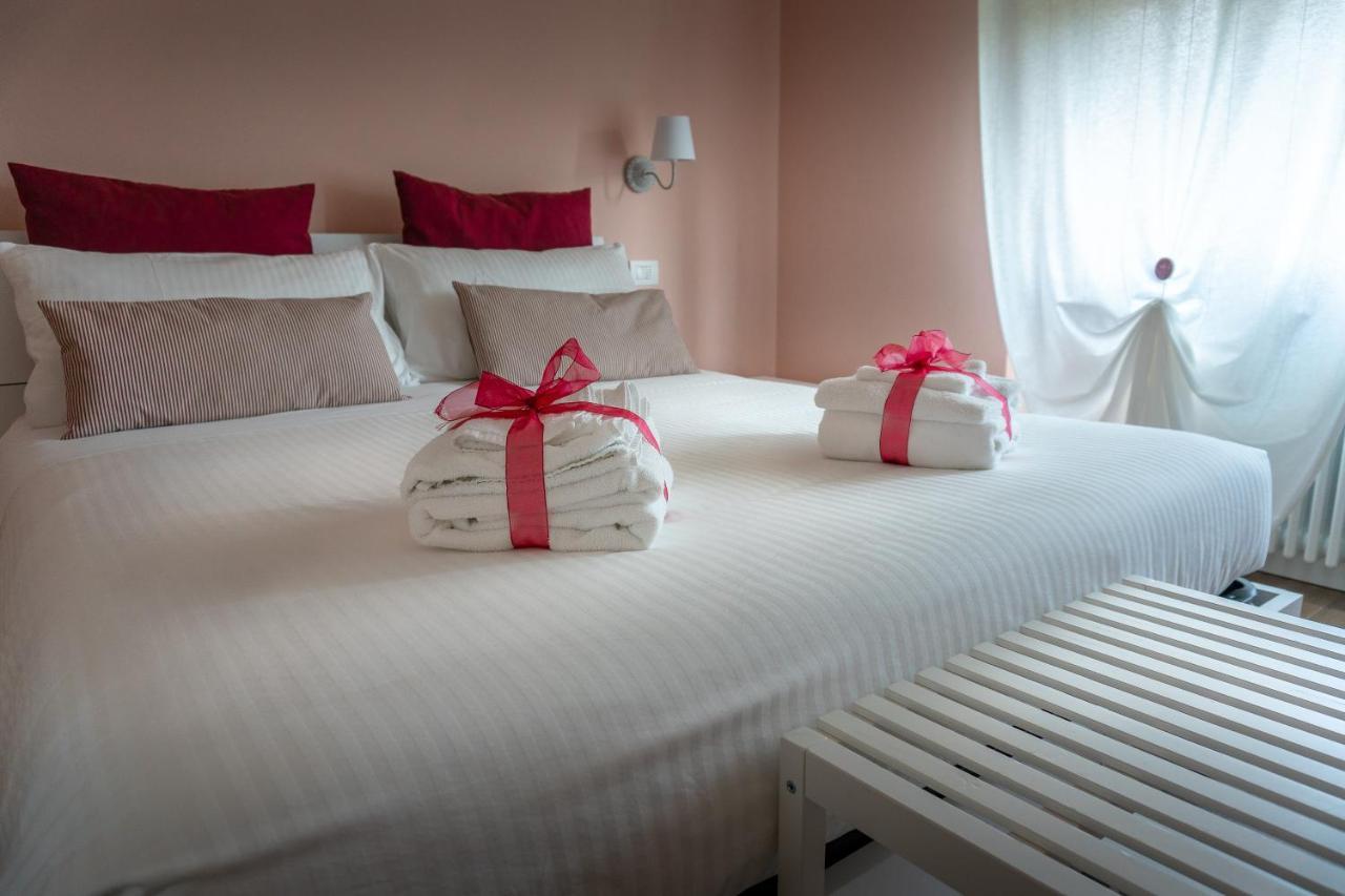 La Rosa Tra I Laghi B&B 메이나 외부 사진